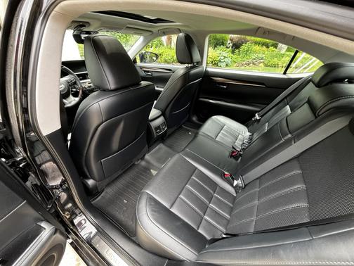 Black 2016 Lexus ES 350 Base