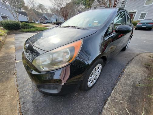 Black 2013 Kia Rio LX