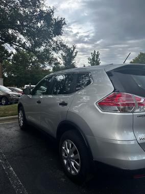 Silver 2016 Nissan Rogue S