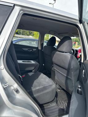 Silver 2016 Nissan Rogue S