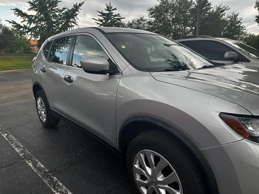 Silver 2016 Nissan Rogue S