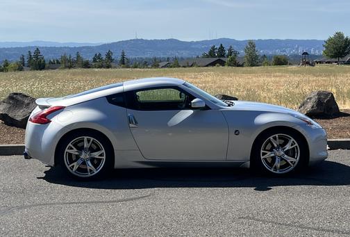 2009 Nissan 370Z Base