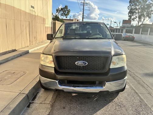 2005 Ford F-250 XLT Crew Cab Super Duty