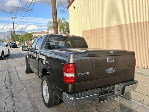 2005 Ford F-250 XLT Crew Cab Super Duty