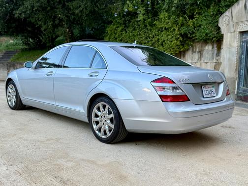 Silver 2007 Mercedes-Benz S-Class S 550