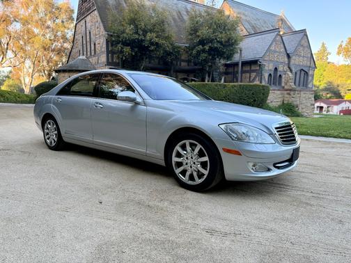 Silver 2007 Mercedes-Benz S-Class S 550