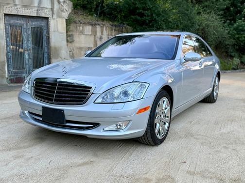Silver 2007 Mercedes-Benz S-Class S 550