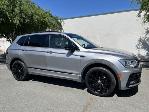 2021 Volkswagen Tiguan 2.0T SE R-Line Black