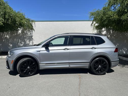 2021 Volkswagen Tiguan 2.0T SE R-Line Black