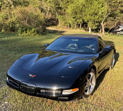 2004 Chevrolet Corvette Base