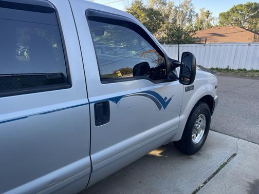 2001 Ford F-350 XLT Crew Cab Super Duty DRW