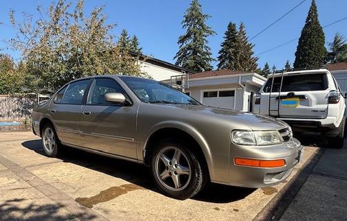 1999 Nissan Maxima GLE