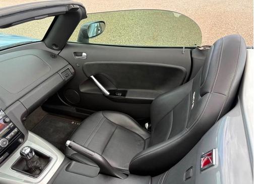 Gray 2007 Saturn Sky Red Line