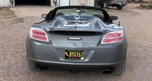 Gray 2007 Saturn Sky Red Line