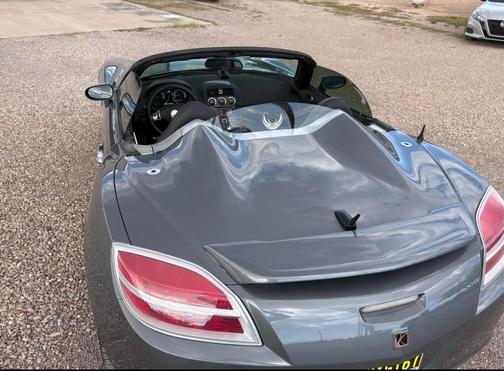Gray 2007 Saturn Sky Red Line