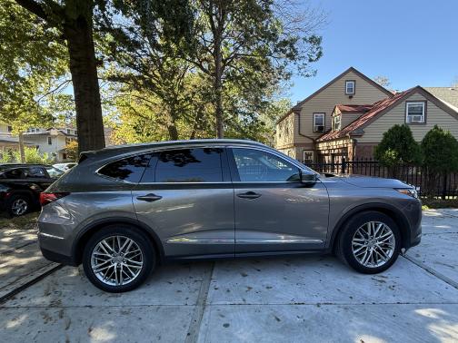 2023 Acura MDX Advance Package