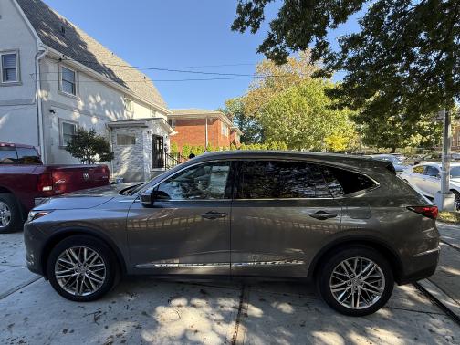 2023 Acura MDX Advance Package