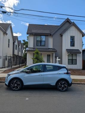 2023 Chevrolet Bolt EV 2LT