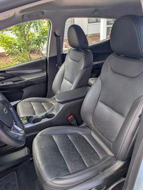 2023 Chevrolet Bolt EV 2LT