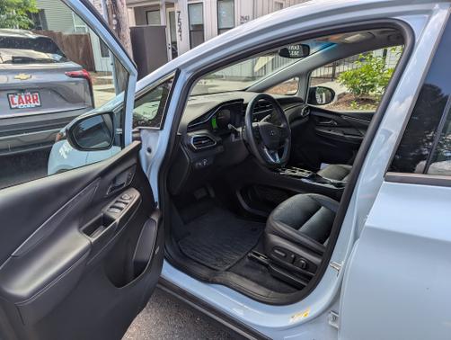 2023 Chevrolet Bolt EV 2LT