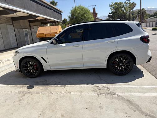 White 2023 BMW X3 M40i