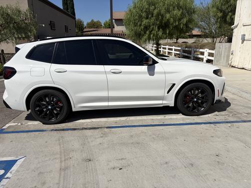 White 2023 BMW X3 M40i