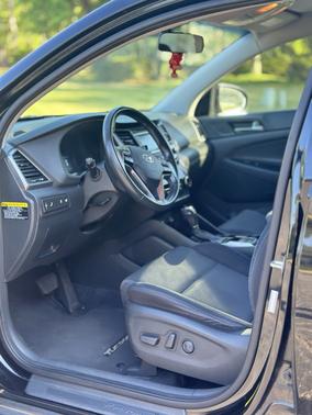 Black 2016 Hyundai TUCSON Sport