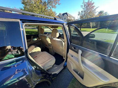 Blue 2013 Toyota Highlander Base Plus