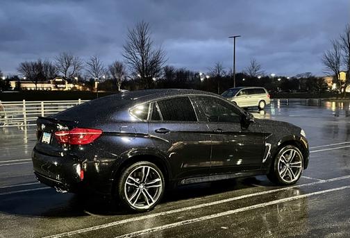 2016 BMW X6 M Base
