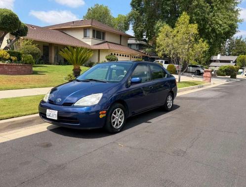 Blue 2002 Toyota Prius Base