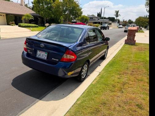 Blue 2002 Toyota Prius Base