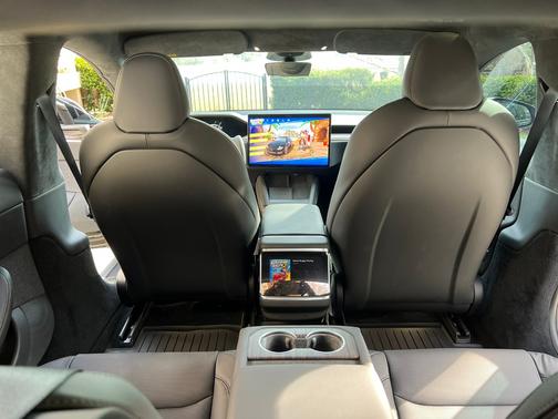 2022 Tesla Model S Long Range