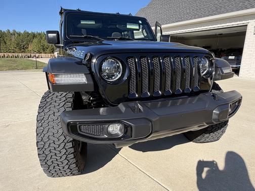 Black 2023 Jeep Wrangler High Tide
