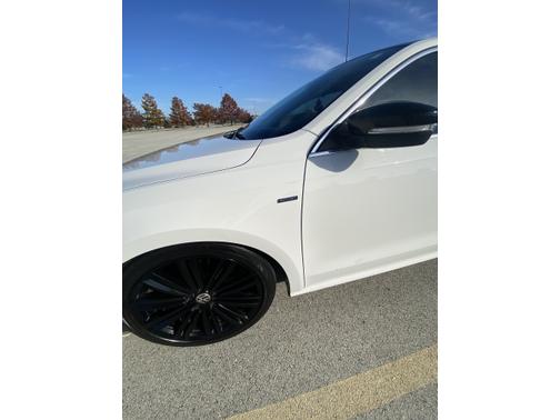 2014 Volkswagen Passat 1.8T Auto Sport