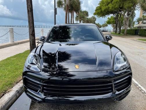 2019 Porsche Cayenne Cayenne
