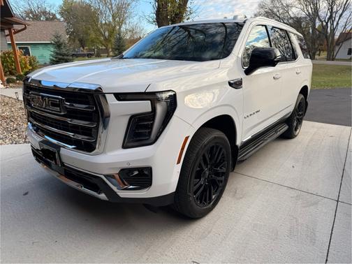 2025 GMC Yukon Elevation