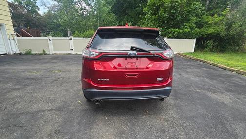 Red 2017 Ford Edge SEL