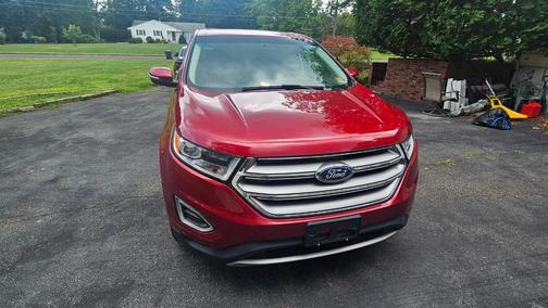 Red 2017 Ford Edge SEL