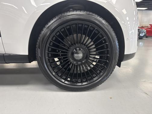 2024 Land Rover Range Rover P530 Autobiography LWB 7 Seat