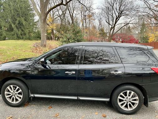 2014 Nissan Pathfinder S
