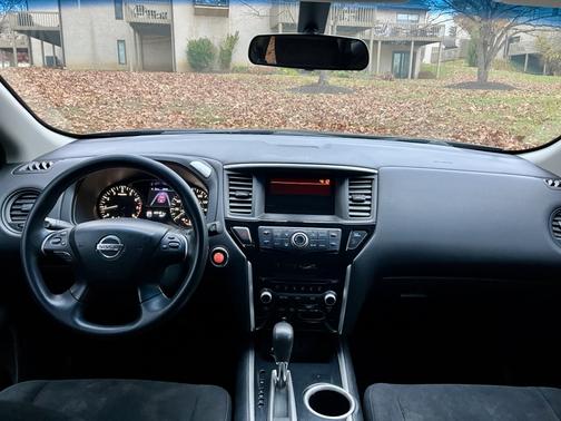2014 Nissan Pathfinder S