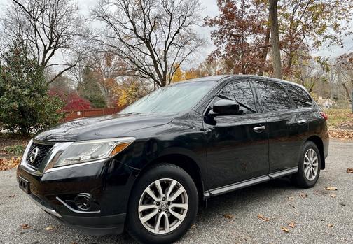 2014 Nissan Pathfinder S