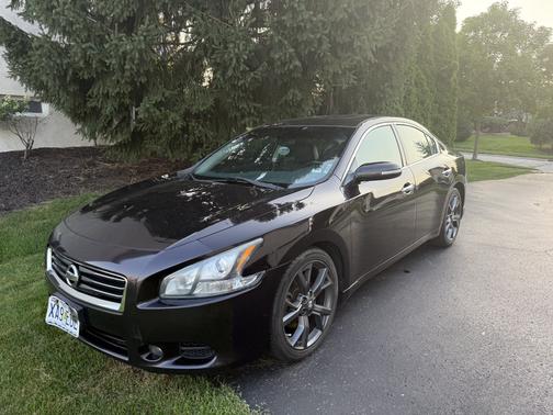 Black 2014 Nissan Maxima SV