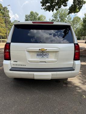 White 2015 Chevrolet Suburban 1500 LT