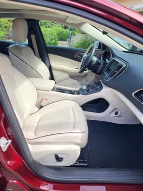 2015 Chrysler 200 C
