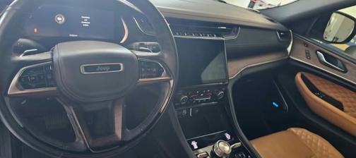 Silver 2021 Jeep Grand Cherokee L Summit