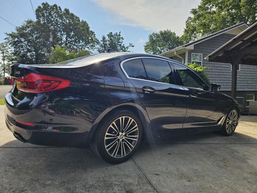 2017 BMW 540 i xDrive
