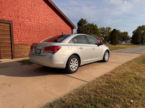 2011 Chevrolet Cruze LS