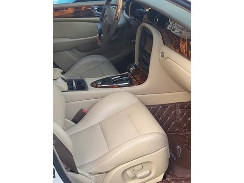 2006 Jaguar XJR Base