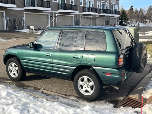 1999 Toyota RAV4 Base